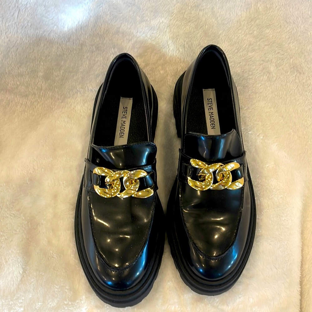 Never worn Steve Madden loafers size 10